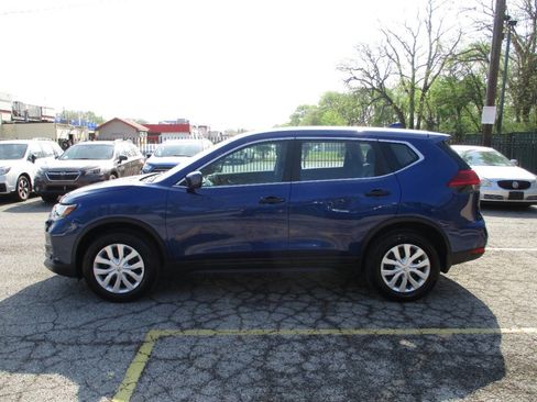 Used 2017 Nissan Rogue S image 9