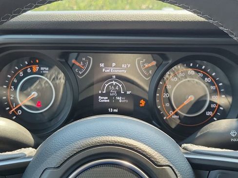 New 2026 Jeep Gladiator Sport image 19