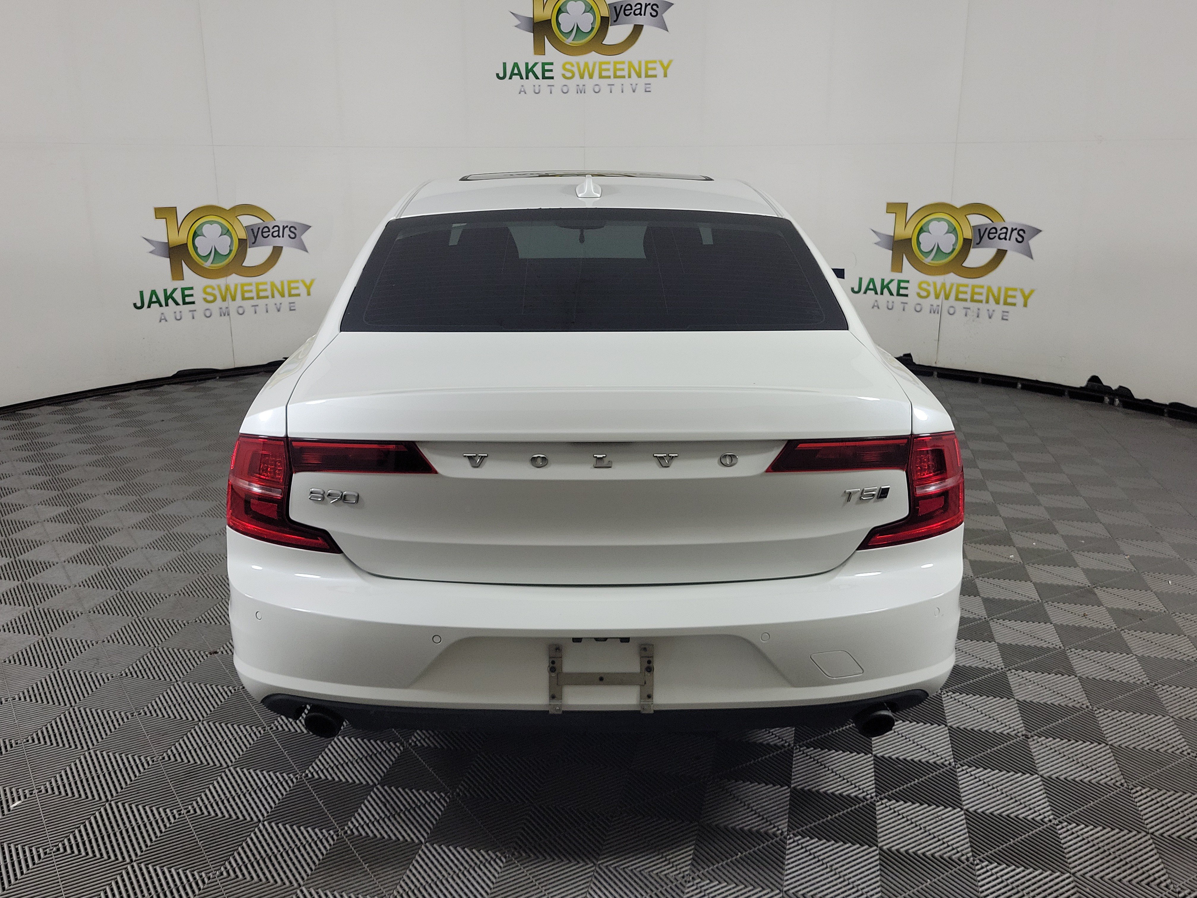 Used 2018 Volvo S90 T5 Momentum w/ Momentum Plus Package AWD/4WD image 6