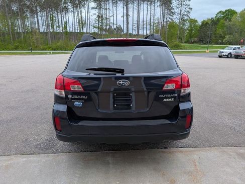 Used 2013 Subaru Outback 2.5i Premium w/ All-Weather Pkg image 6