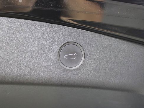 Used 2023 Tesla Model 3 Performance image 36