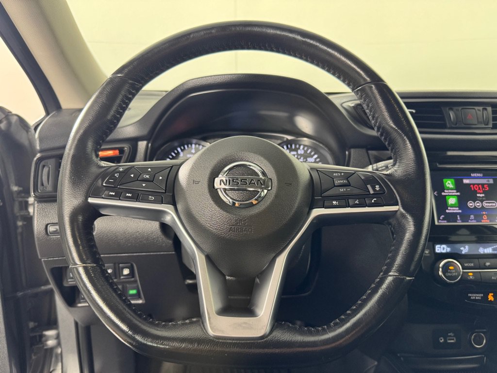 Used 2018 Nissan Rogue SL AWD/4WD image 14