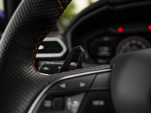 Used 2020 Lamborghini Urus image 14