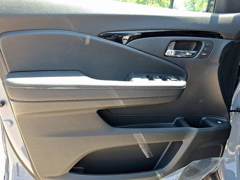 New 2026 Honda Ridgeline Black Edition image 10