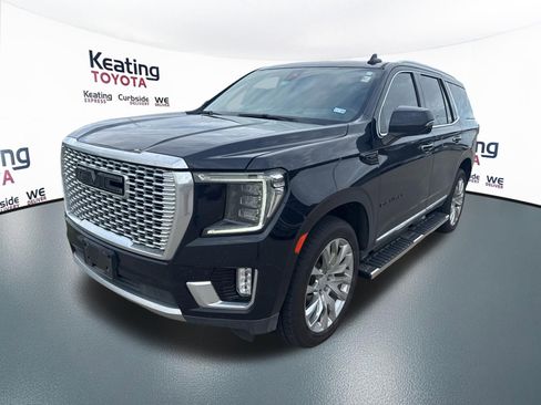 Used 2022 GMC Yukon Denali w/ Denali Premium Package AWD/4WD image 3