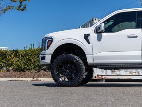 New 2025 Ford F150 Lariat w/ Equipment Group 501A Mid image 31