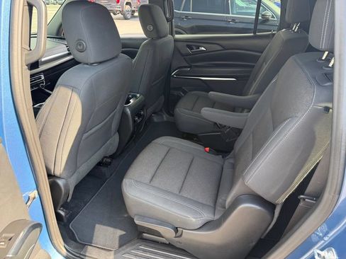 Used 2024 Chevrolet Traverse LT w/ Midnight/Sport Edition AWD/4WD image 14