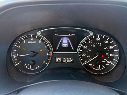 Used 2015 Nissan Pathfinder SV w/ Trailer Tow Package image 19