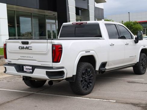 Used 2024 GMC Sierra 2500 Denali Ultimate w/ Max Trailering Package AWD/4WD image 3