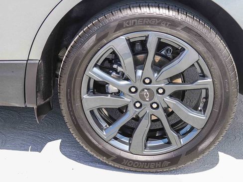 Used 2023 Chevrolet Equinox RS image 12