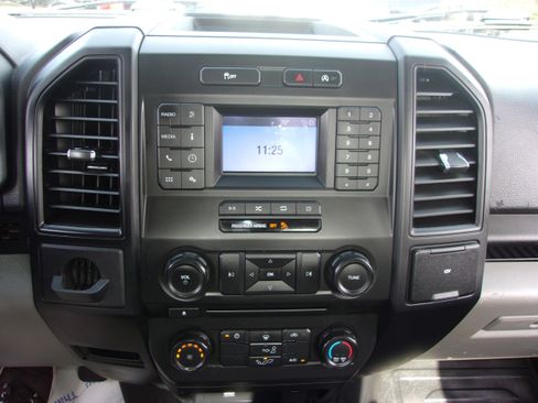 Used 2018 Ford F150 XL w/ Equipment Group 101A Mid image 12