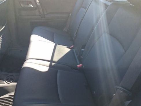 Used 2021 Toyota 4Runner Venture w/ Moonroof Package image 18