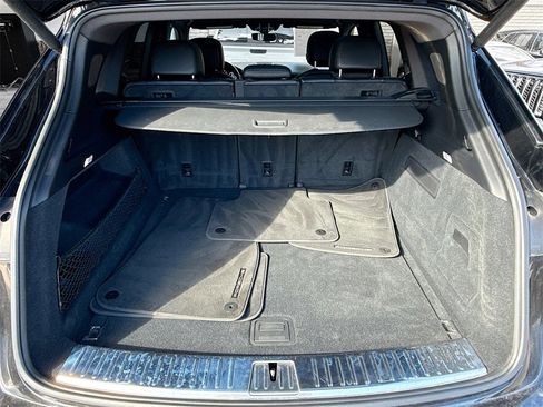 Used 2019 Porsche Cayenne image 30
