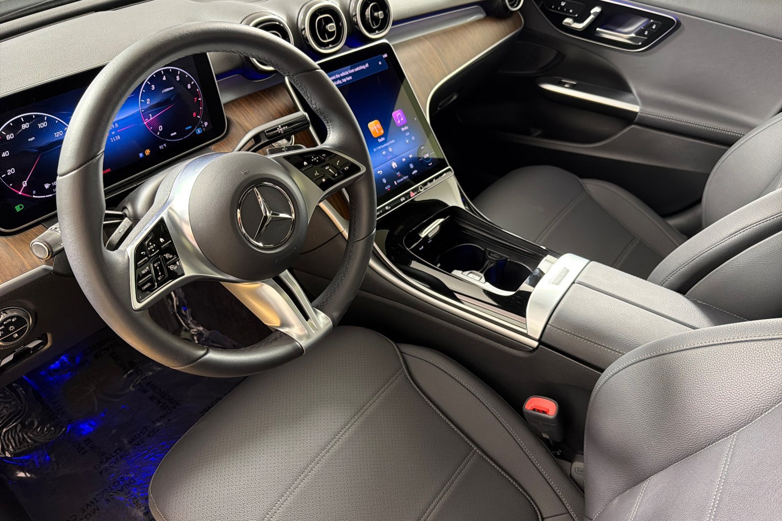 Used 2026 Mercedes-Benz C 300 4MATIC Sedan image 9