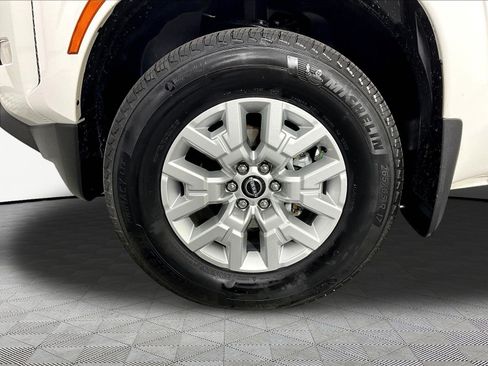 Certified 2024 Nissan Frontier SV w/ SV Convenience Package AWD/4WD image 34