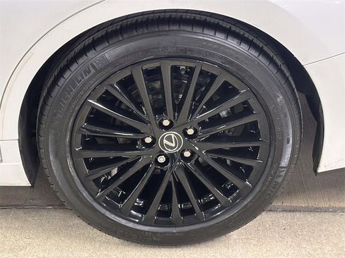 Used 2022 Lexus ES 350 w/ Premium Package image 11