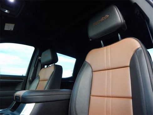 Used 2025 Chevrolet Silverado 1500 High Country w/ LPO, Dark Essentials Package image 19