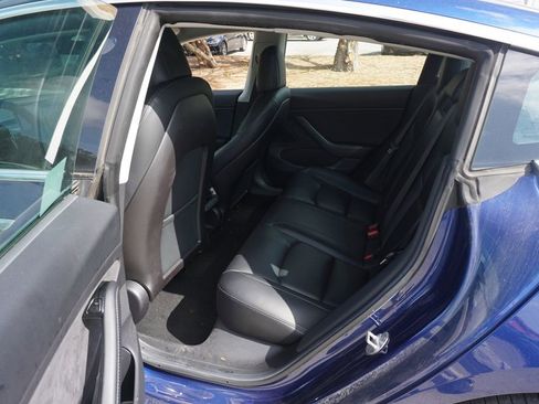 Used 2019 Tesla Model 3 Standard Range RWD image 19