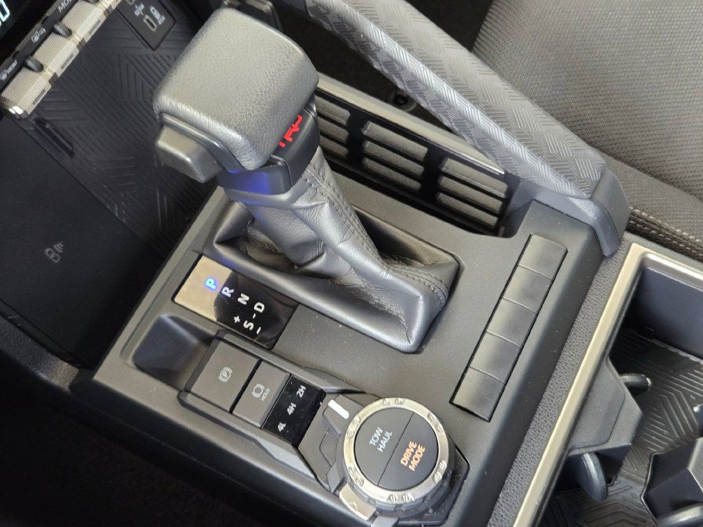 Used 2025 Toyota 4Runner TRD Sport AWD/4WD image 18