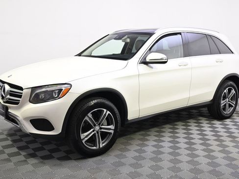 Used 2016 Mercedes-Benz GLC 300 4MATIC image 2