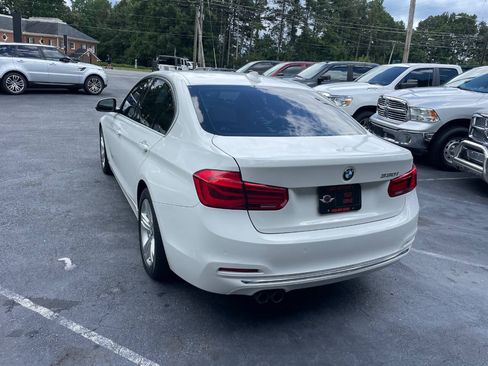 Used 2017 BMW 330i Sedan RWD image 8
