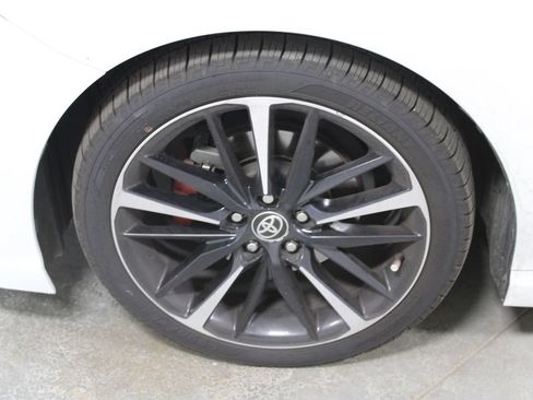 Used 2020 Toyota Camry XSE FWD image 41