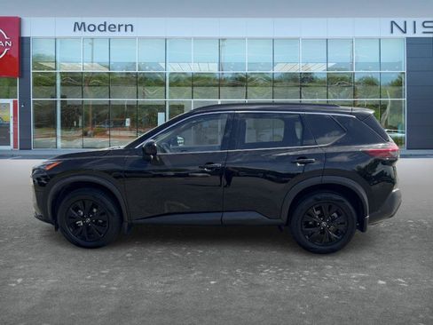 Certified 2023 Nissan Rogue SV w/ SV Premium B Package FWD image 8