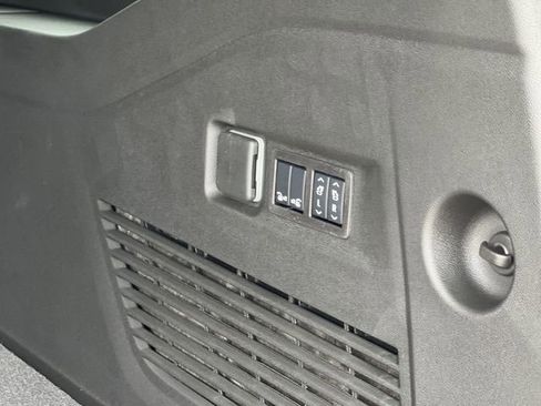 New 2026 GMC Yukon XL Denali image 29