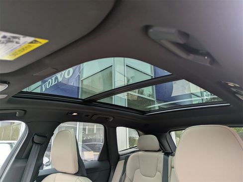 Used 2026 Volvo XC60 B5 Plus w/ Protection Package Premier image 24