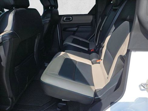 Used 2024 Ford Bronco Wildtrak AWD/4WD image 8