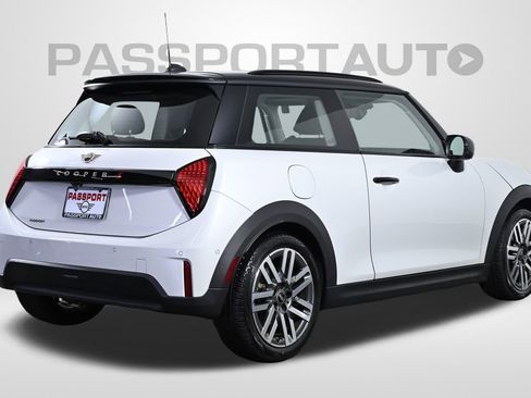 Certified 2025 MINI Cooper S image 10