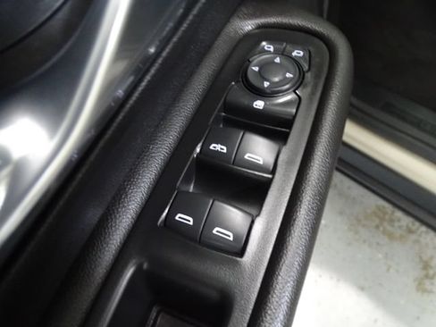 Certified 2023 GMC Terrain AT4 w/ Infotainment Package II AWD/4WD image 10