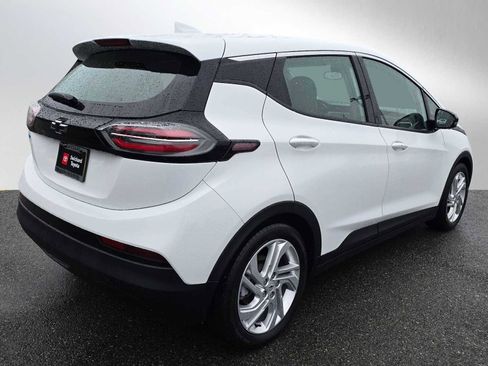 Used 2023 Chevrolet Bolt LT image 3