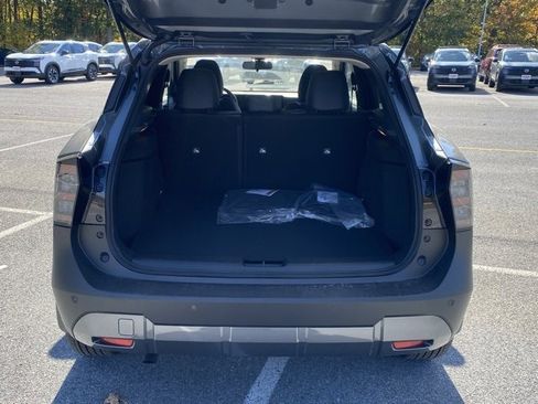 New 2026 Nissan Kicks SR image 7