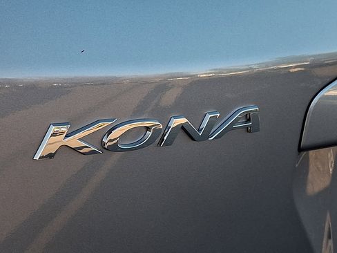 Certified 2021 Hyundai Kona Limited w/ Cargo Package image 30