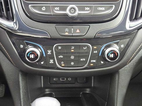 Certified 2024 Chevrolet Equinox Premier image 19