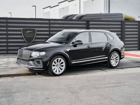 Used 2023 Bentley Bentayga Extended Wheelbase image 6