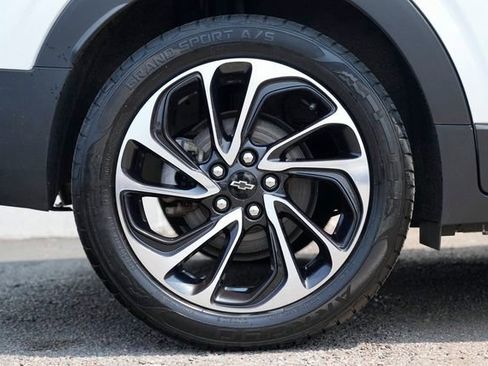Used 2022 Chevrolet Bolt EUV Premier FWD image 12