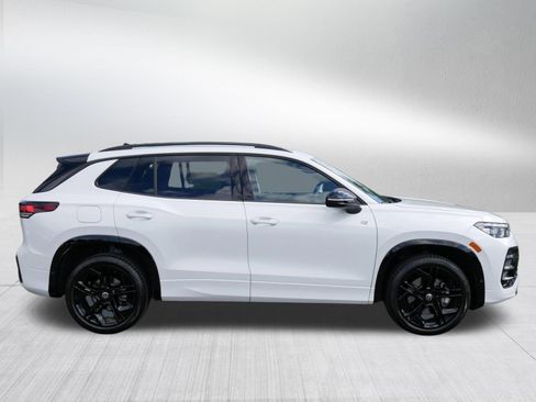Certified 2025 Volkswagen Tiguan SE R-Line AWD/4WD image 8