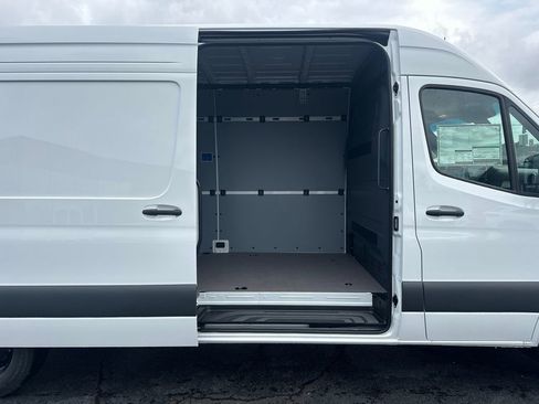 New 2026 Mercedes-Benz Sprinter 2500 image 16