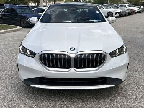 Used 2026 BMW 530i RWD image 8
