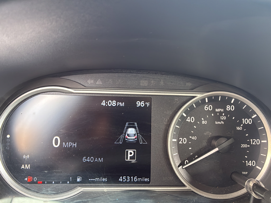 Used 2020 Nissan Kicks SR FWD image 29