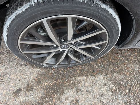 Used 2024 Subaru Impreza 2.0i Sport image 11