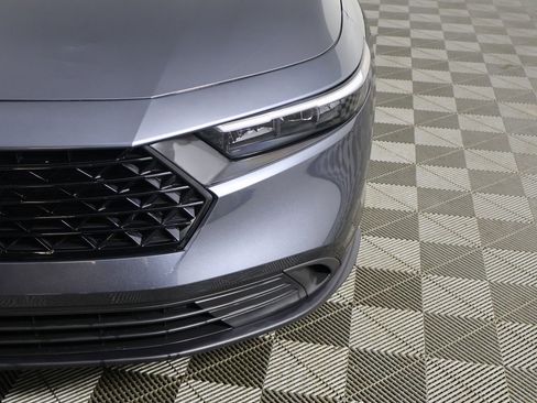 Certified 2025 Honda Accord LX image 11