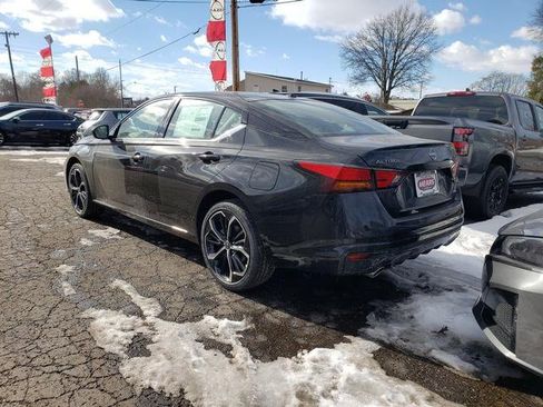 New 2025 Nissan Altima 2.5 SR image 4