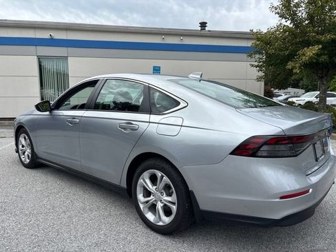 Used 2025 Honda Accord LX image 5