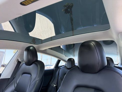 Used 2020 Tesla Model 3 Long Range AWD/4WD image 21