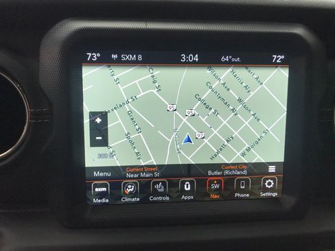 Used 2022 Jeep Wrangler Unlimited Sahara AWD/4WD image 14