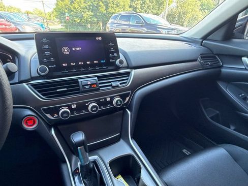 Used 2019 Honda Accord LX image 23