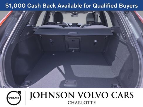 New 2026 Volvo XC60 B5 Plus w/ Climate Package AWD/4WD image 13